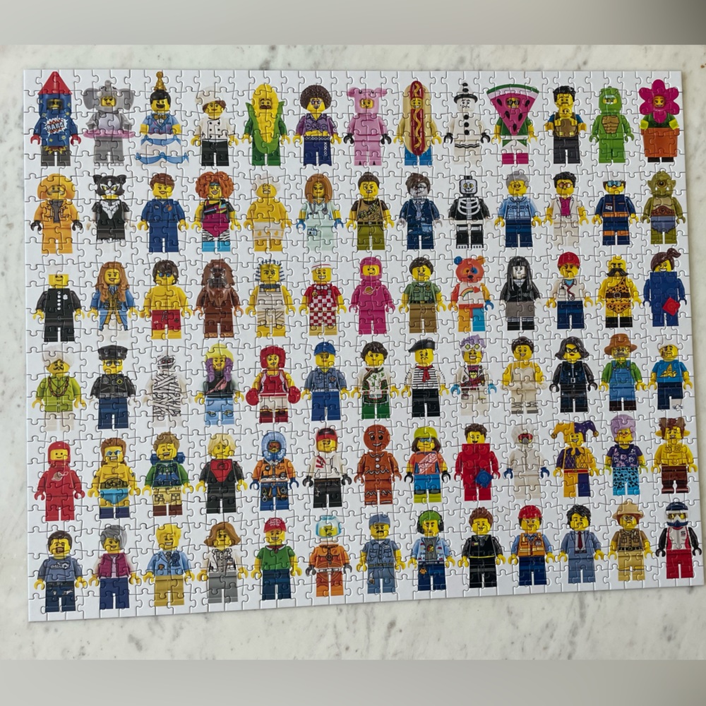 Lego minifigure 1000 piece puzzle